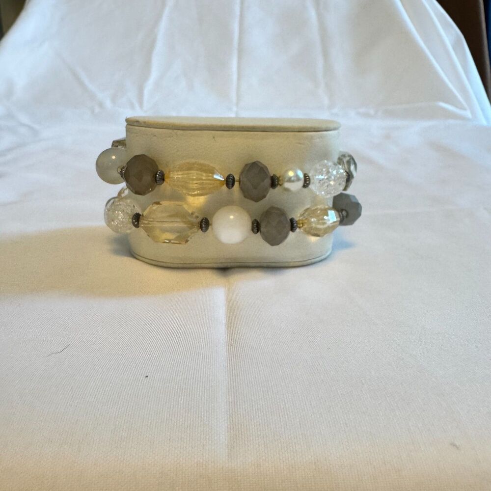 Set of 2 Elegant Beaded Bracelet Set - Picture 2 of 3